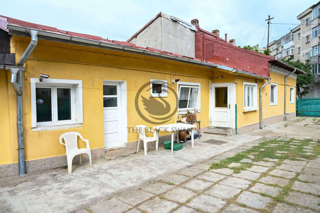 Casa cu 3 camere de vanzare | Mihai Bravu - Ploiesti | Co...
