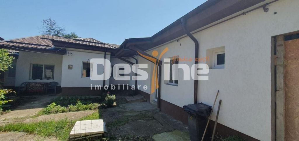 Apartament 2 camere, zona Nord Cameliei, bloc cub.