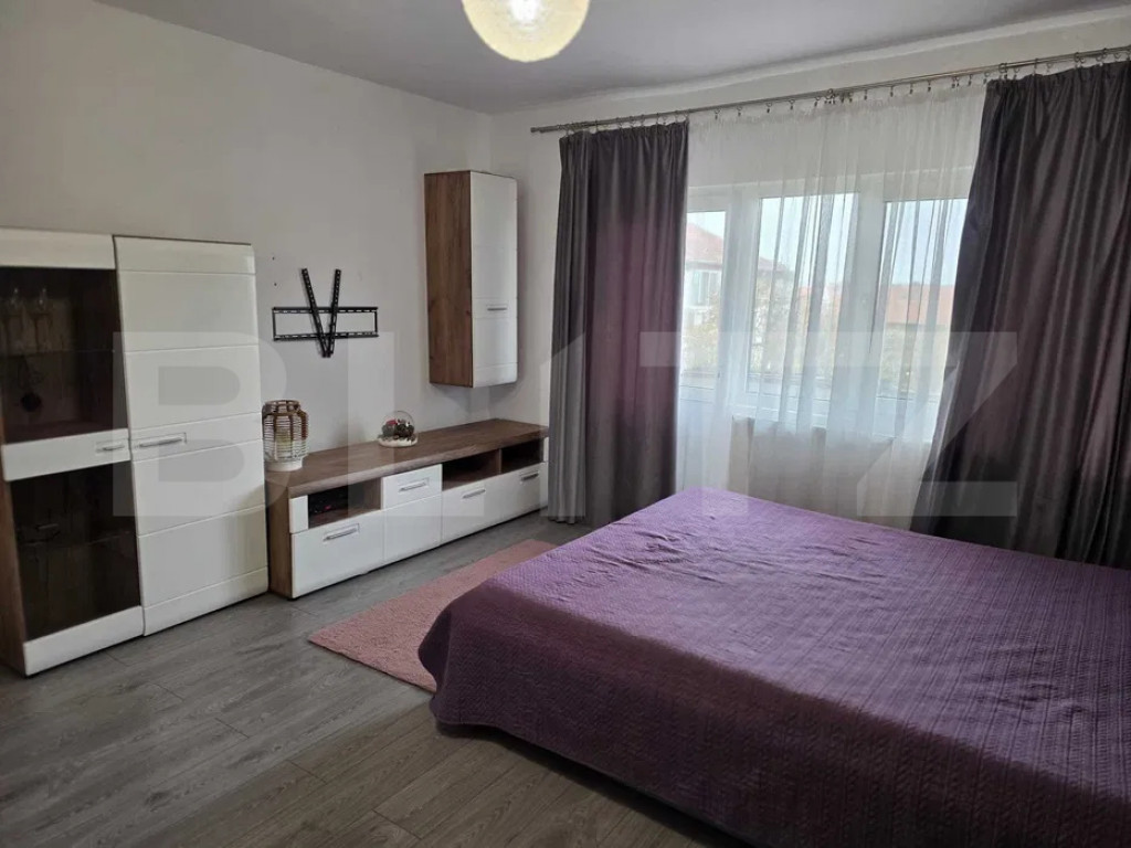 Apartament 2 camere, zona Lunei
