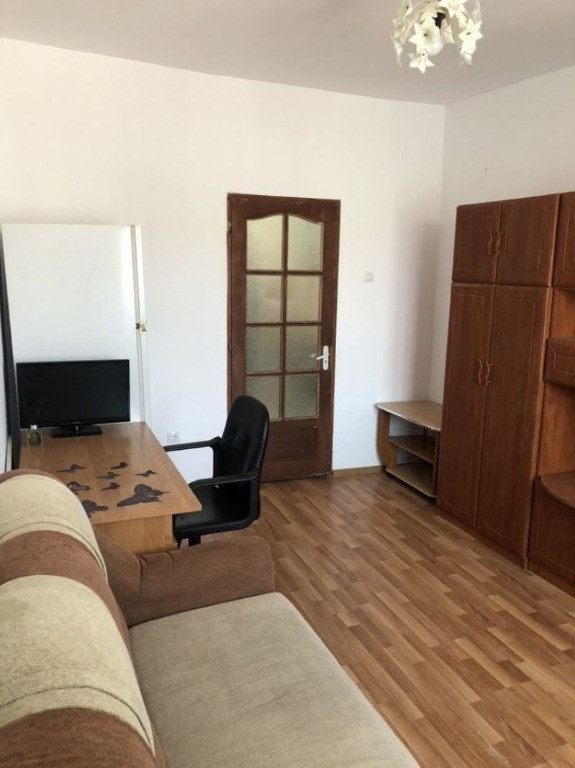 Garsoniera de inchiriat in zona Dristor
