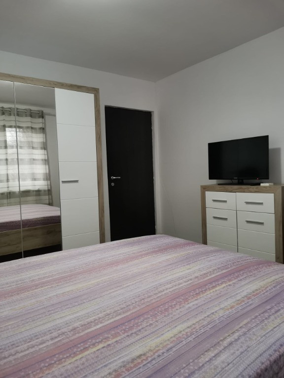 Garsoniera de inchiriat in zona Dristor