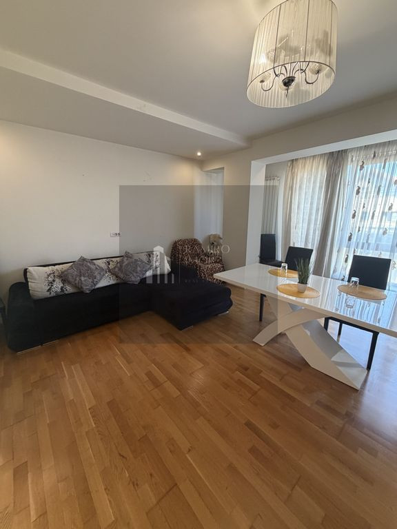 Apartament 3 camere Turnu Magurele / Alexandru Obregia / ...