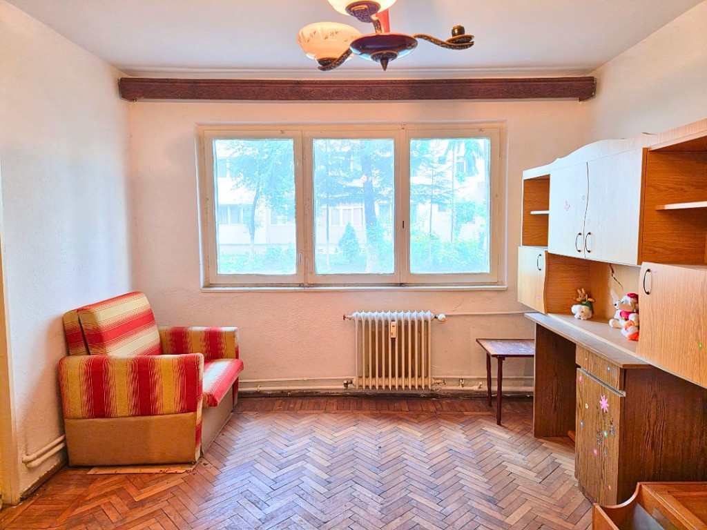 NORD | 2 CAMERE | PARTER - REPUBLICII