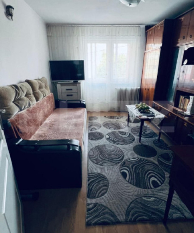 Apartament 2 camere, etaj 1, decomandat,, zona centrala-Blaj