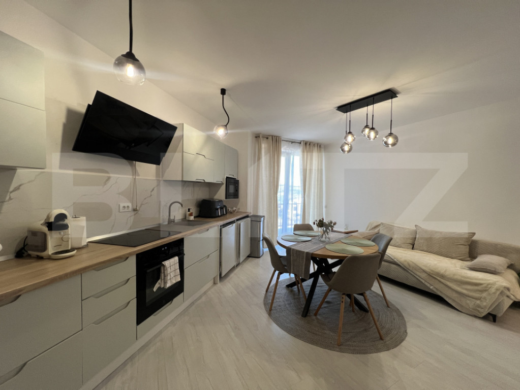 Apartament 2 camere, parcare, zona Vivo
