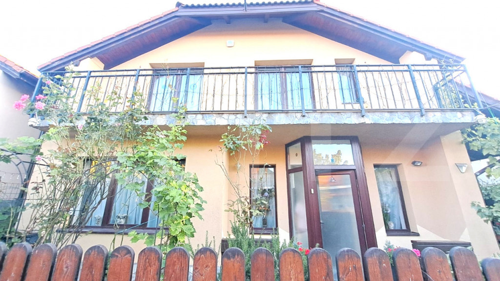 Casă din cărămidă, 118 mp utili, de vânzare în Tohanul