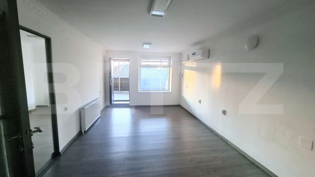 Clădire de birouri 200mp cu garaj propriu, Ideală pentru s