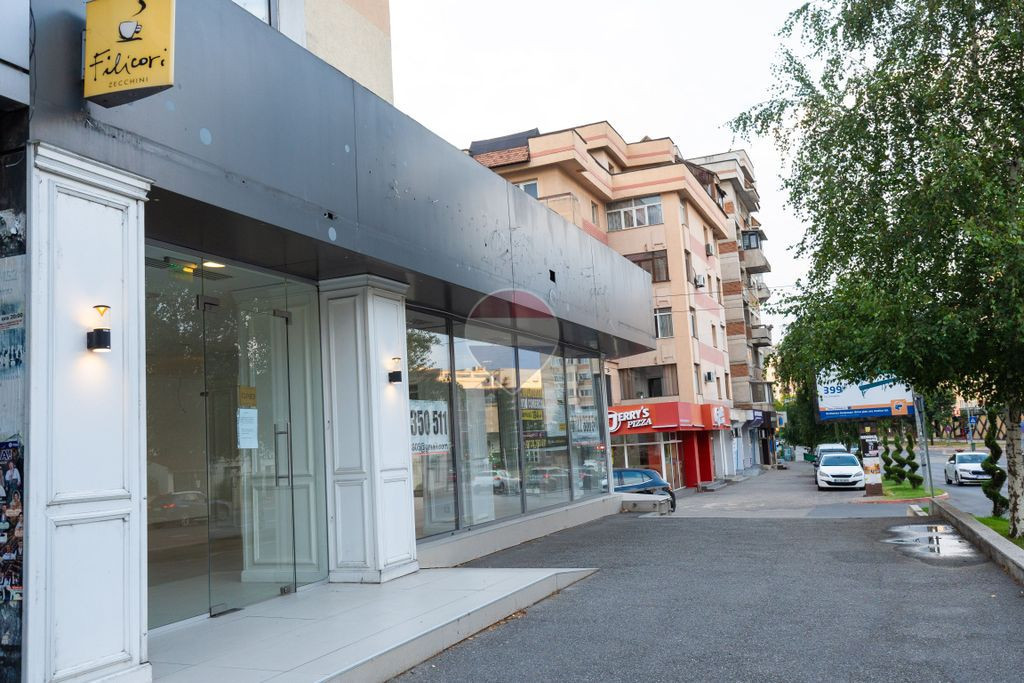 Spațiu Comercial de Închiriat | Central Pitesti | 193.9...