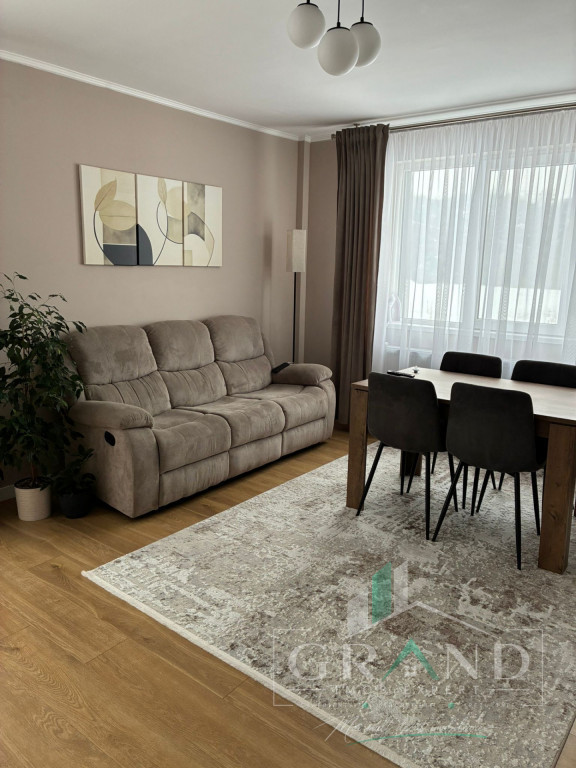 Apartament 3 camere 50mp | balcon | zona Tineretului