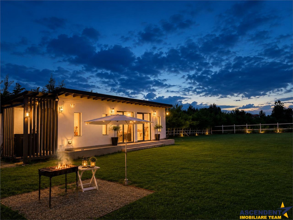 Teren 1.640 mp cu cabana moderna, foisor, gratar, atmosfera