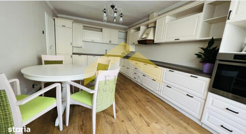 Apartament 3 camere de inchiriat Aradul Nou