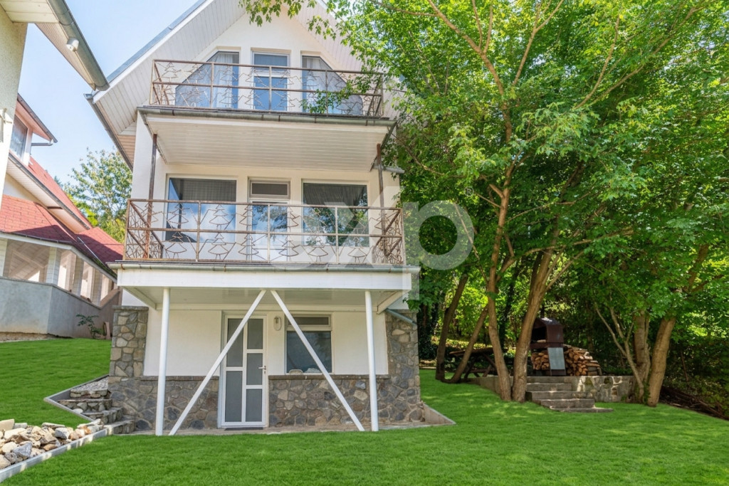 Casa de Vacanta in Busteni cu vedere panoramica la muntii Bu