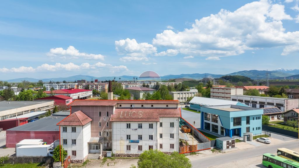 CLADIRE CAZARE ANGAJATI/ALTE ACTIVITATI | 1.011 MP UTILI ...