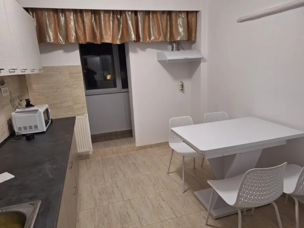 Apartament două camere renovat, Faleza Nord
