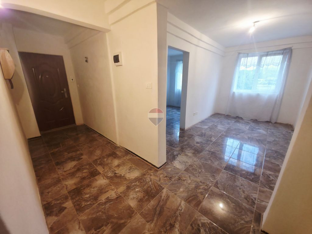 Apartament 3 camere | Savinesti | Semifinisat