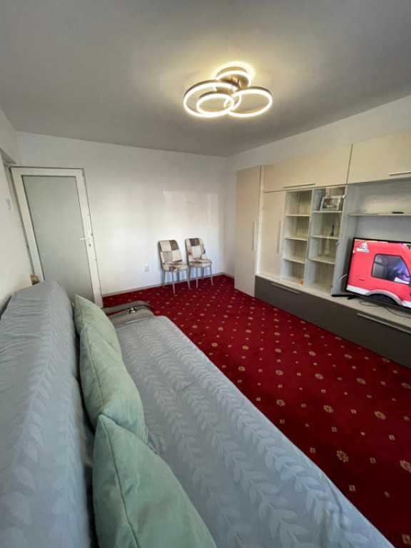Apartament 2 camere de inchiriat in zona Faleza Nord