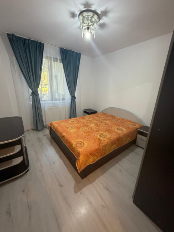 Apartament 2 camere , centrala, Brazda lui Novac, zona Guliv