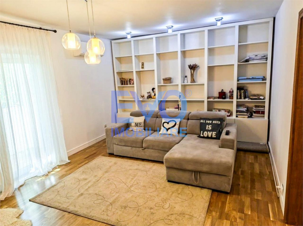 Apartament cu 3 camere, 2 bai, zona Tatarasi