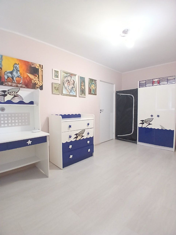 Apartament de 2 camere zona FLORILOR,