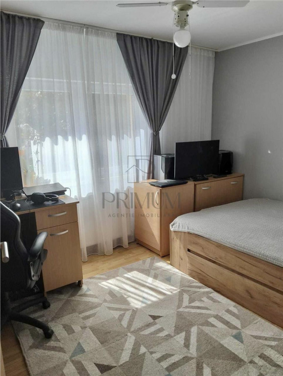 Dambovita, apartament 2 camere, etaj 2, centrala proprie