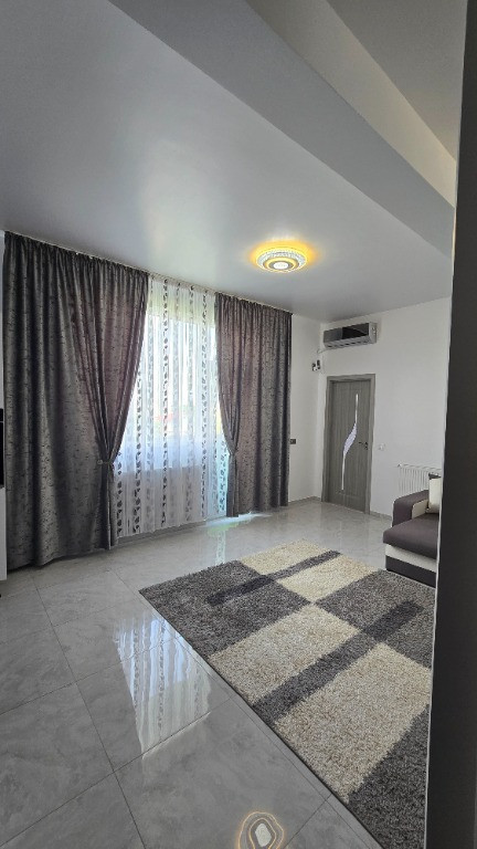 Vând apartament premium 3 camere cu terasă și loc de parcare