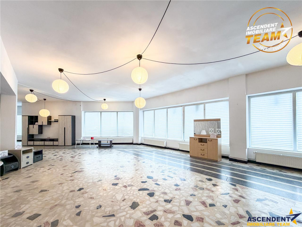 Spatiu comercial versatil, fostul Sicmob Sfantu Gheorghe: ac