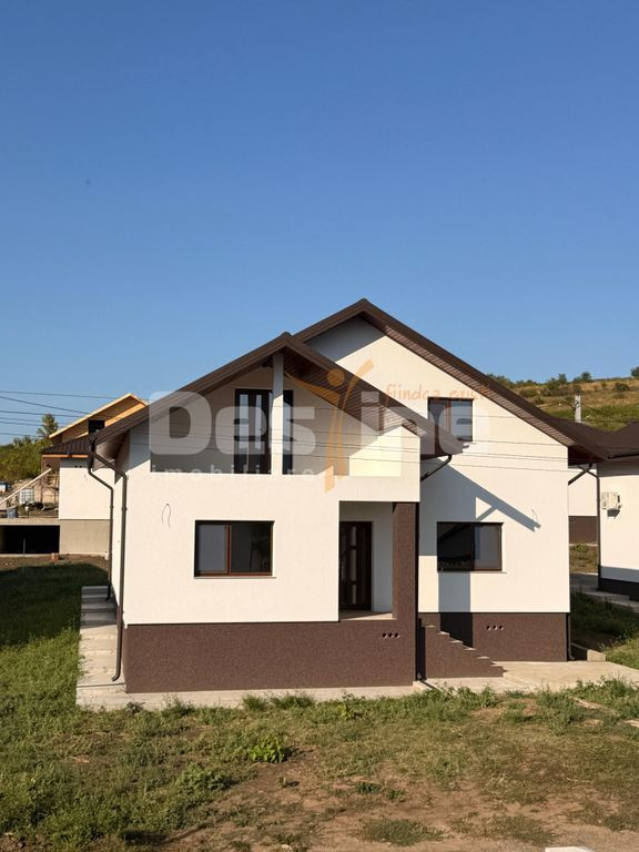 CASĂ LA COMANDĂ | TOMEȘTI | PERSONALIZARE FINISAJE