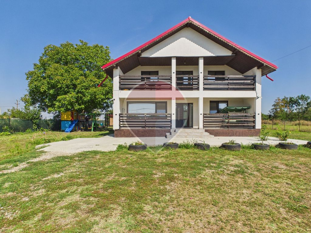 Casă individuală P+M | 8 camere | Teren 2.220 mp | Dâr...