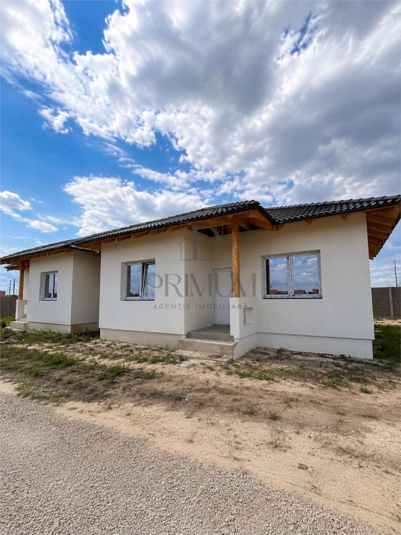 Duplex cu gradina si curte spatioasa Mosnita Noua