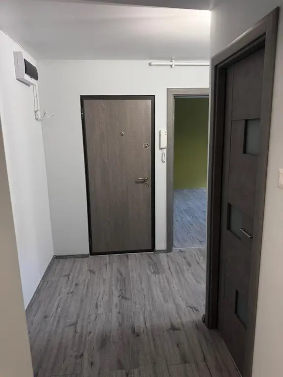 Apartament 3 camere de vanzare NOU central