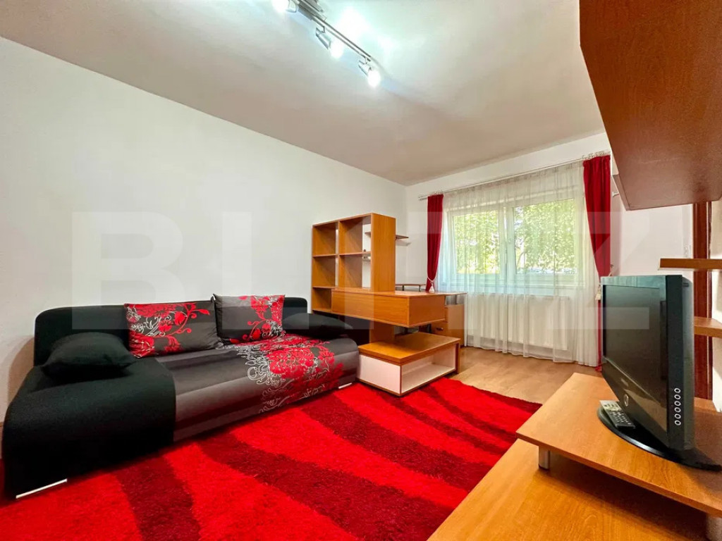 Garsoniera, moderna, 30 mp, zona: Golden Tulip