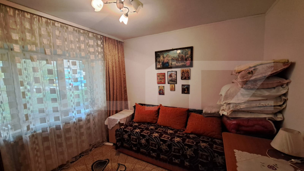 Apartament 3 camere, decomandat, parter, 53,39 mp, zona Bur