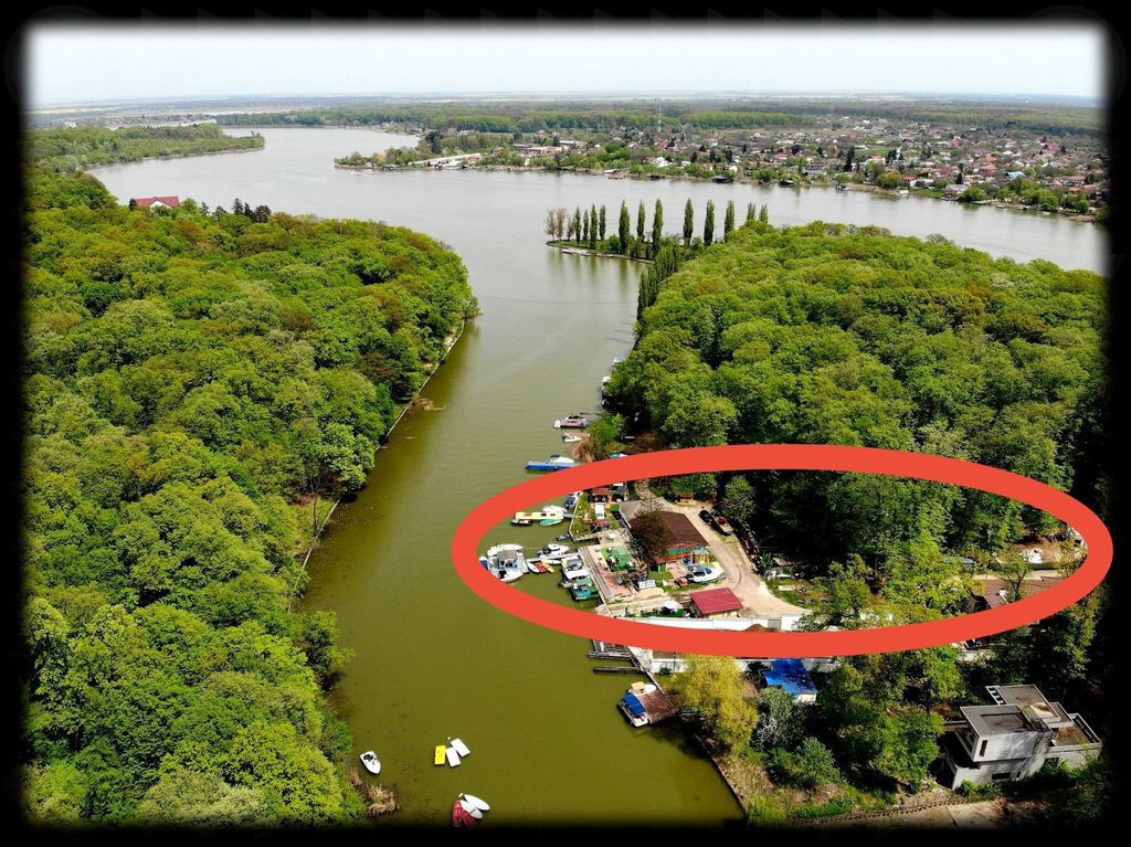 Proprietate unică Lacul Snagov 4390 mp cu deschidere de 70 ml la lac