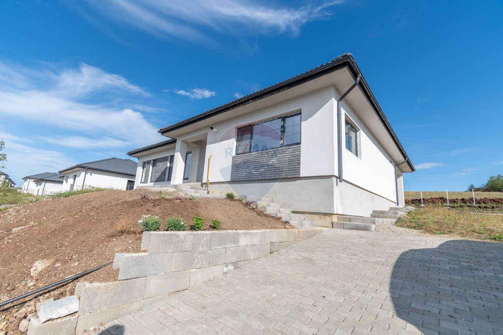 Casa de vanzare, Jucu de Sus, Luminis, 118mp, Finisata Ut...