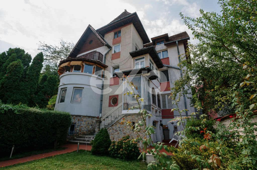 Apartament 4 camere în casă tip elvetian, cu teren propriu