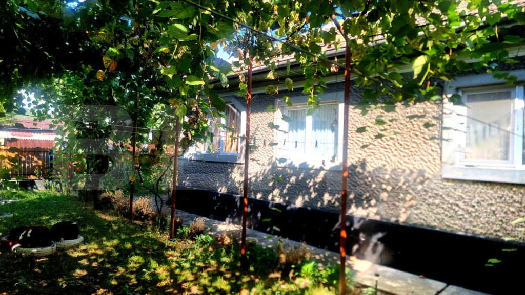 CASA si teren 736 mp Magureni/PH
