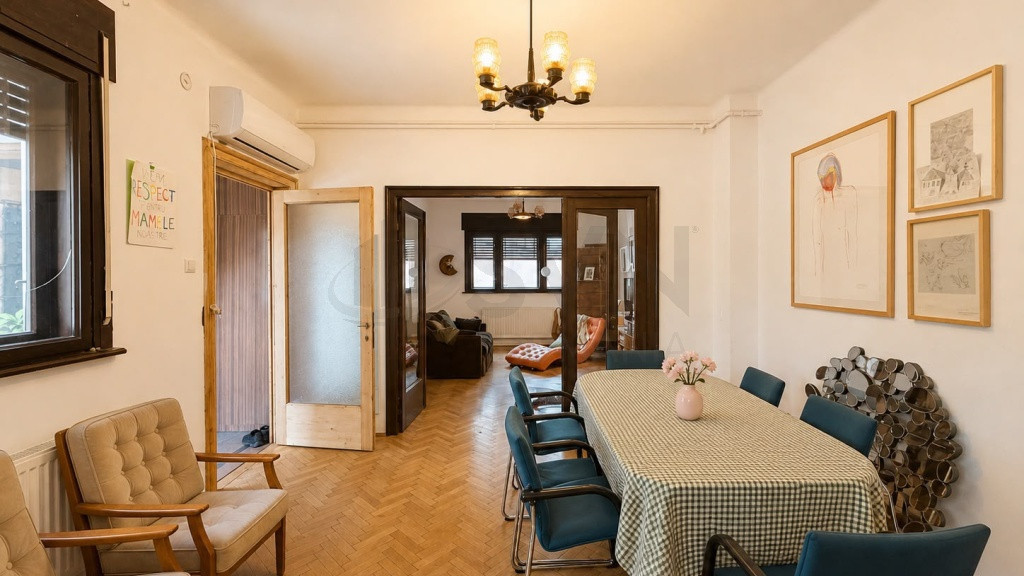 Vila 8 camere de I Piata Alba Iulia