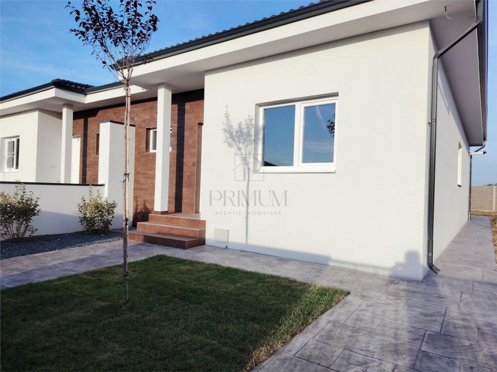 Duplex pe plan - acces facil - zona in plina dezvoltare