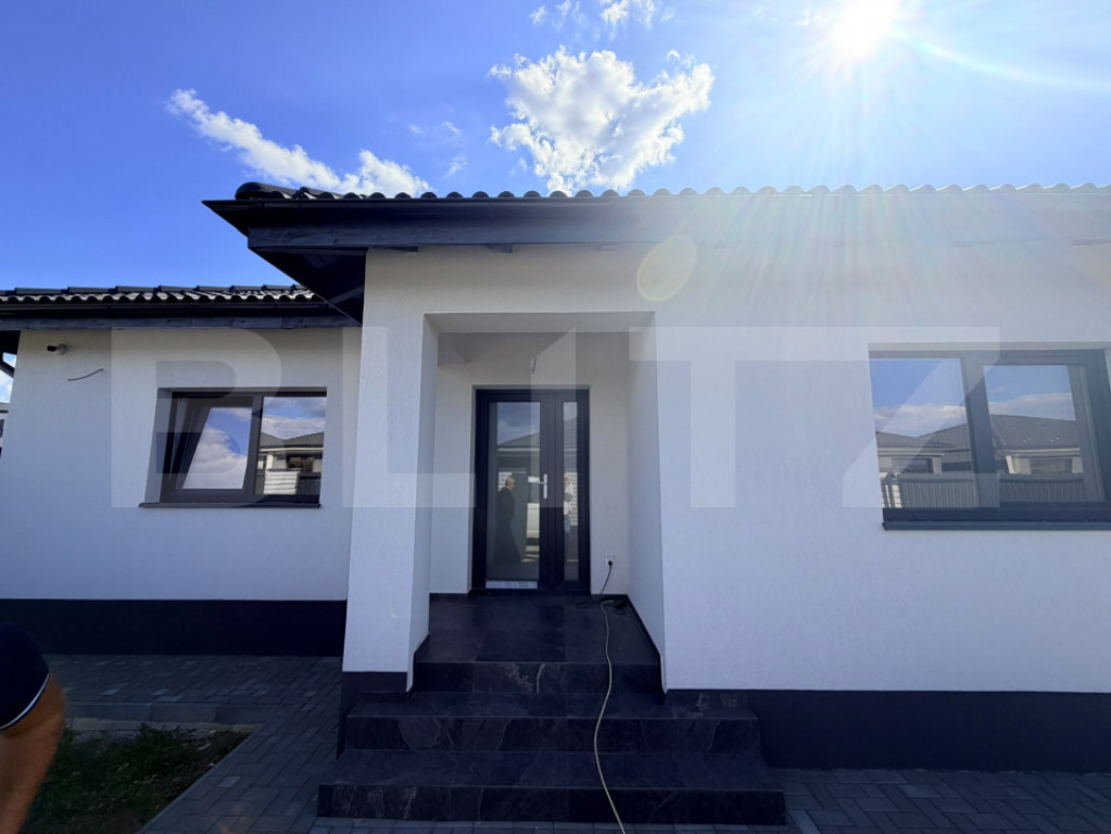 Casă individuală pe parter de vânzare, 122 mp + 500 mp te