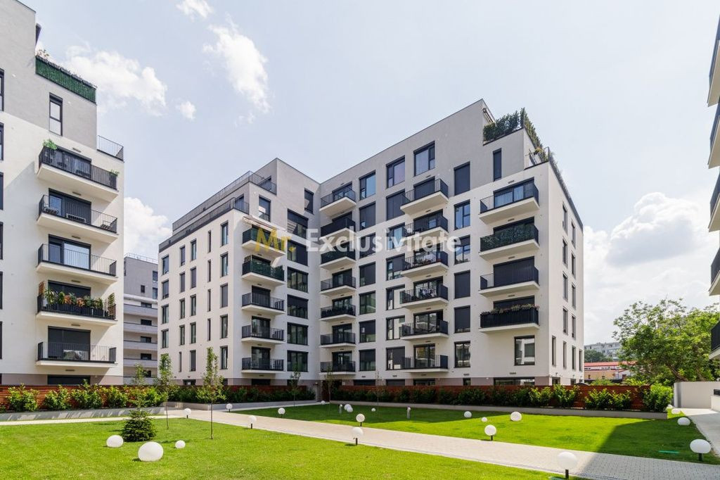 Prima inchiriere apartament 2 camere cu parcare Arcadia D...