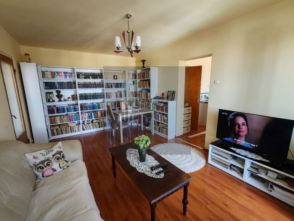 Apartament 4 camere, Sectorul 4/Izvorul Rece, 2 bai, 2 balcoane