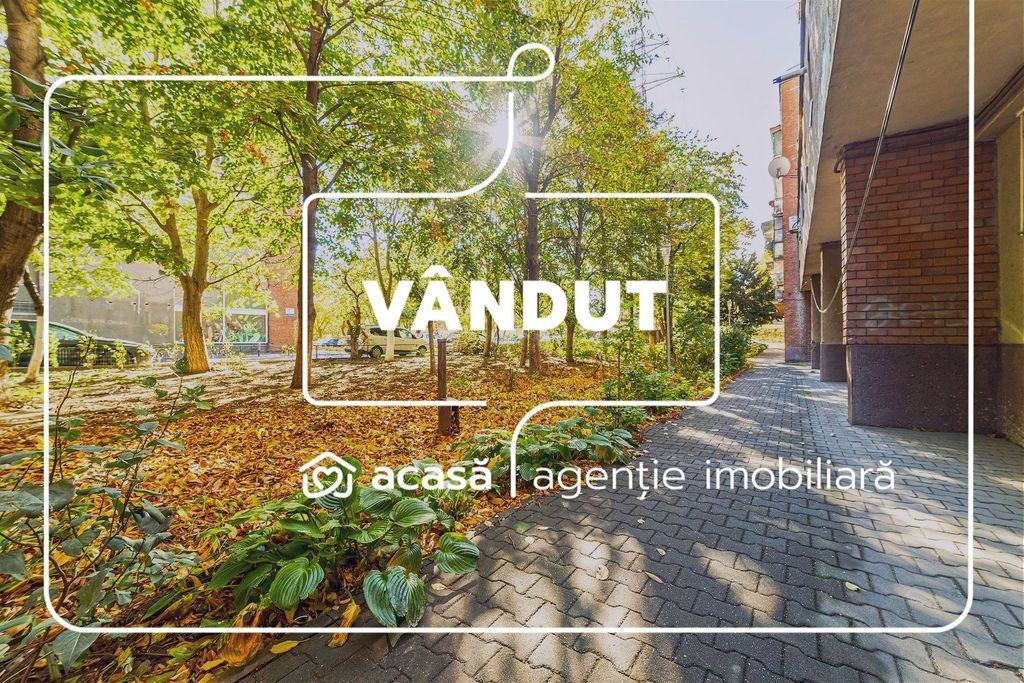 VANDUT! Apartament 3 camere - etaj 1 - Polivalenta - COMISION 0