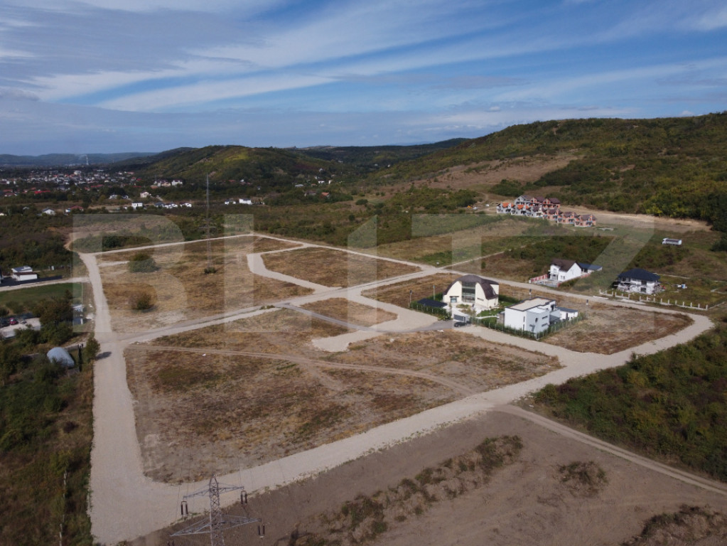 Teren intravilan, 44 de loturi tarusate, zona Viforâta