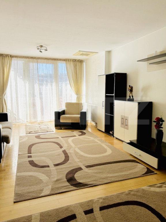 Apartament 3 camere, 92 mp, parcare, zona Afi Mall