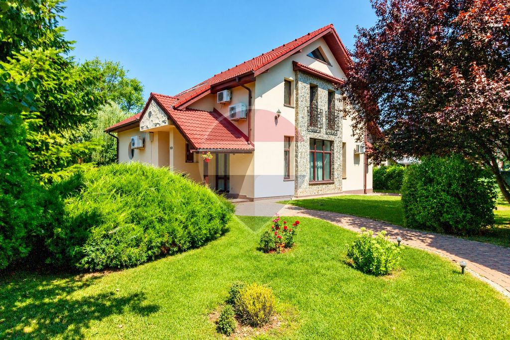 Vila de colt de vânzare în Corbeanca | Paradisul Verde