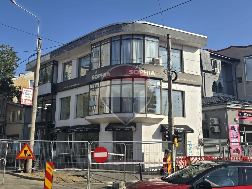 DE INCHIRIAT Spatiu Comercial Dinicu Golescu