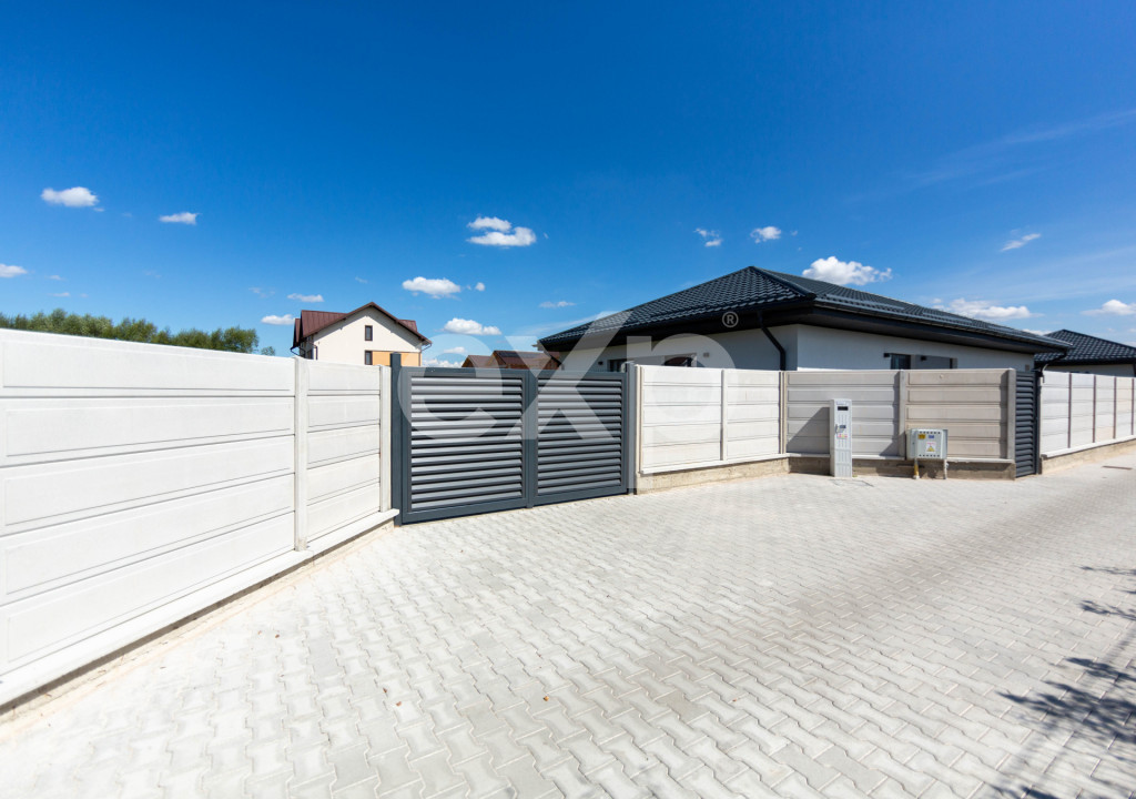 CASĂ INDIVIDUALĂ MODERNĂ ÎN STUPINI-500 mp teren
