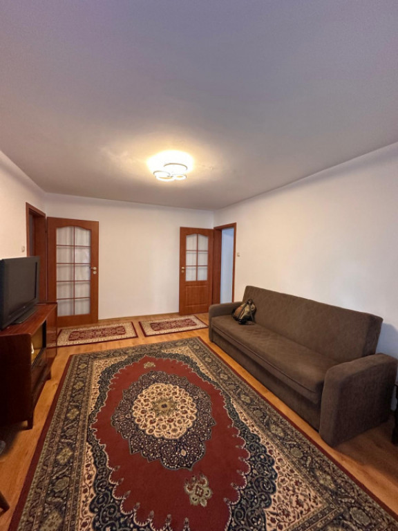 Apartament 3 camere de vânzare în Tomis Nord – etaj 1/4,