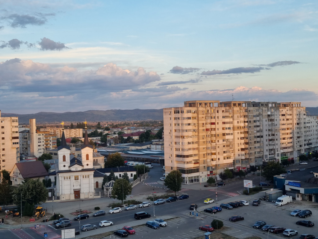 Ultracentral- Mihai Viteazu Nr. 1- Apartament 2 camere decom