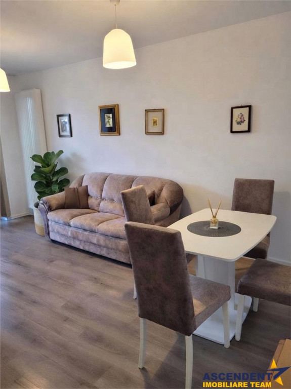 Studio mobilat, utilat, loc parcare, boxa, Kasper - Coresi,